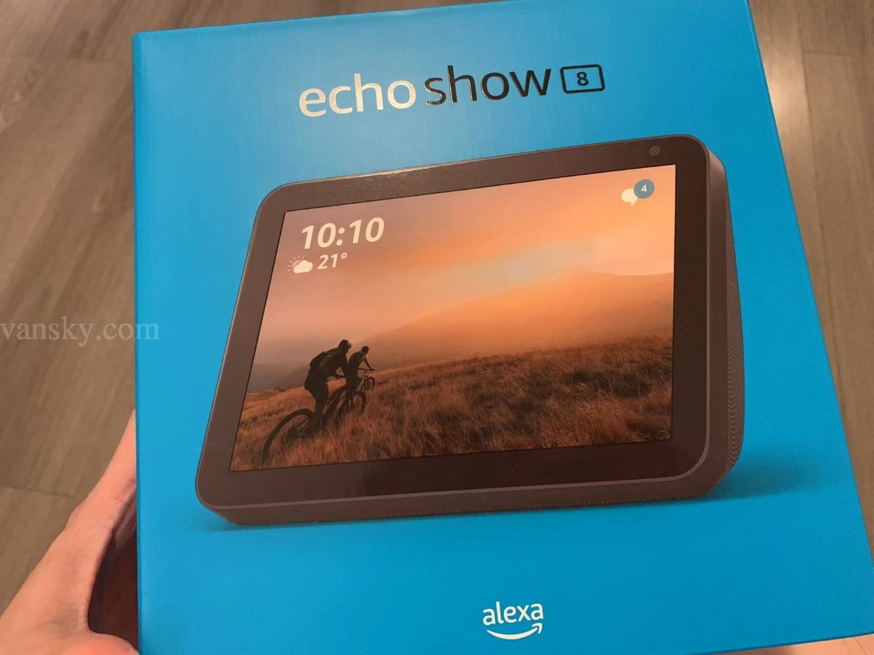 211120134325_echo show8.jpg